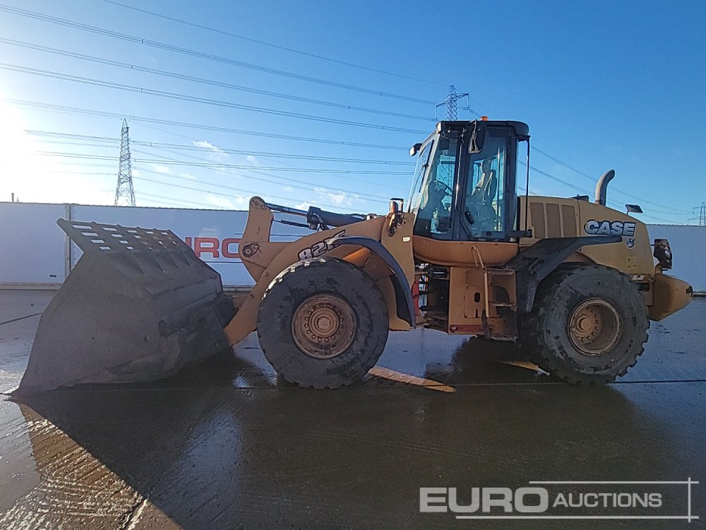 2014 Case 821F - Chargeuse sur pneus: photos 2 2014 Case 821F - Chargeuse sur pneus: photos 2