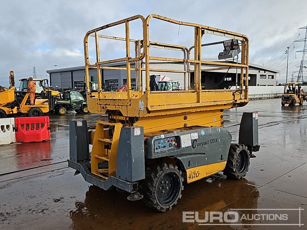 2014 Haulotte Compact 12DX - Nacelle: photos 5 2014 Haulotte Compact 12DX - Nacelle: photos 5