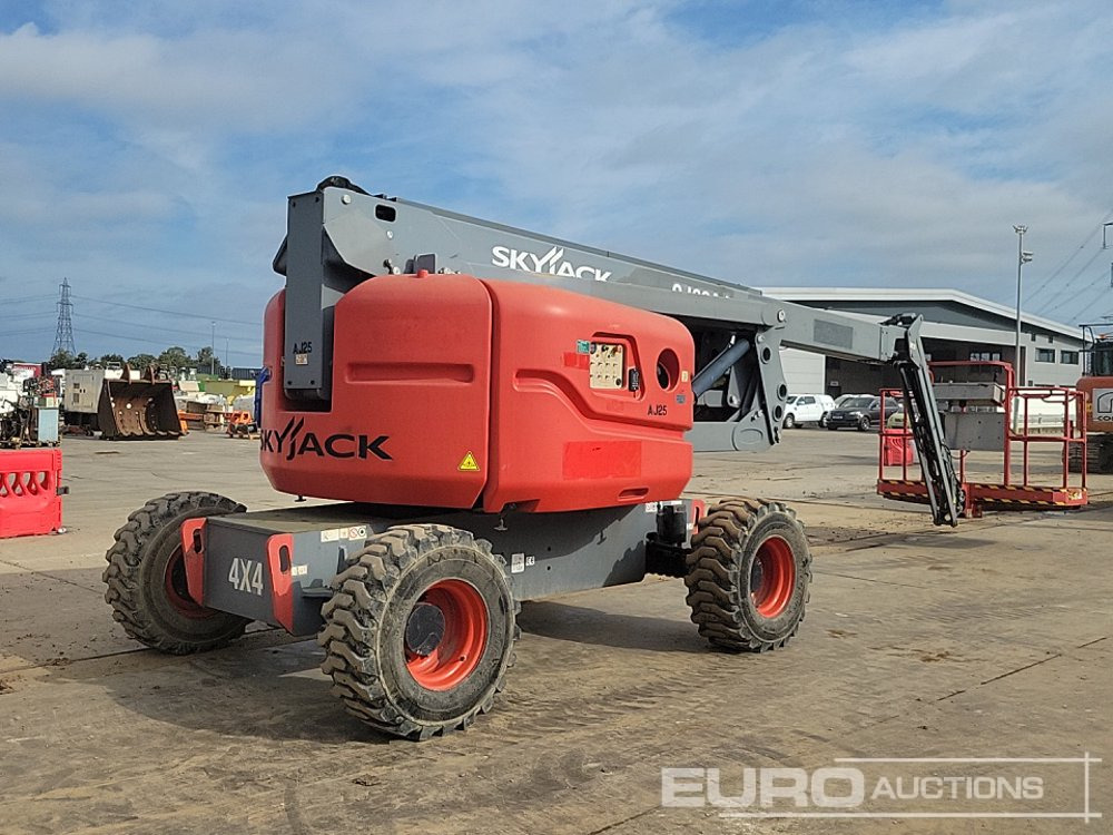 2014 SkyJack SJ63AJ - Nacelle: photos 5 2014 SkyJack SJ63AJ - Nacelle: photos 5