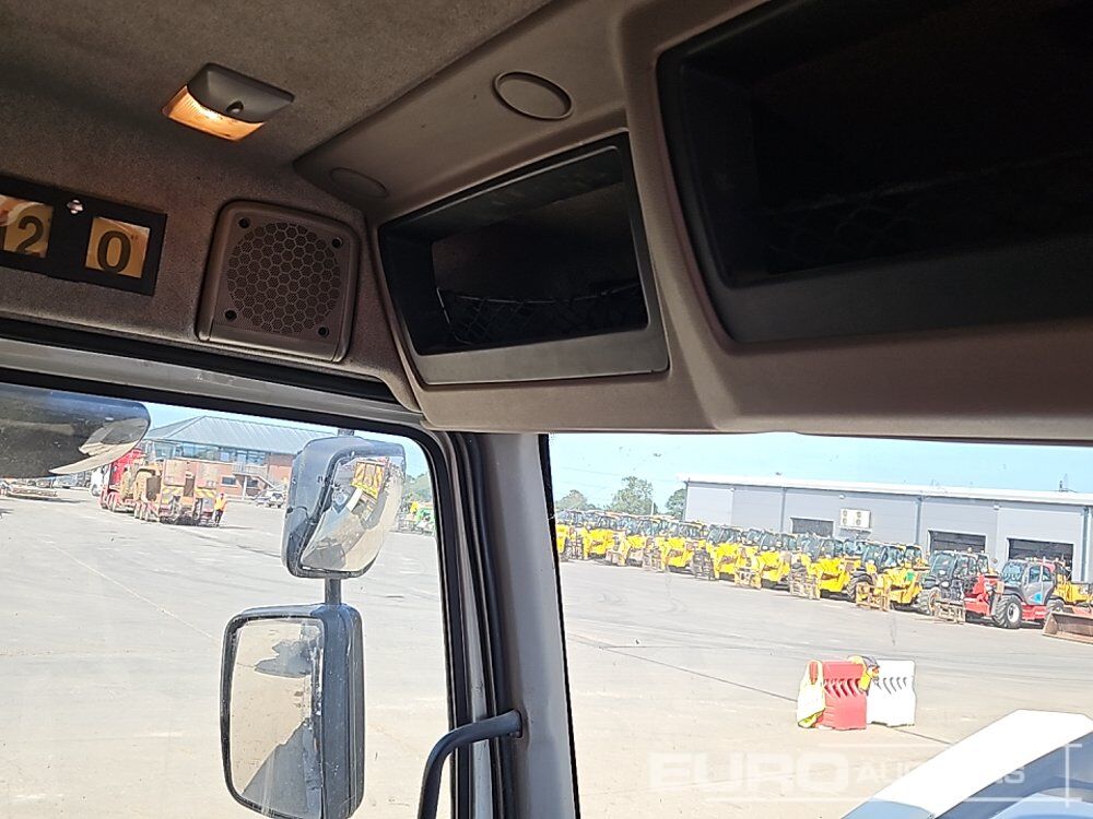Camion multibenne 2015 DAF LF220: photos 50 Camion multibenne 2015 DAF LF220: photos 50