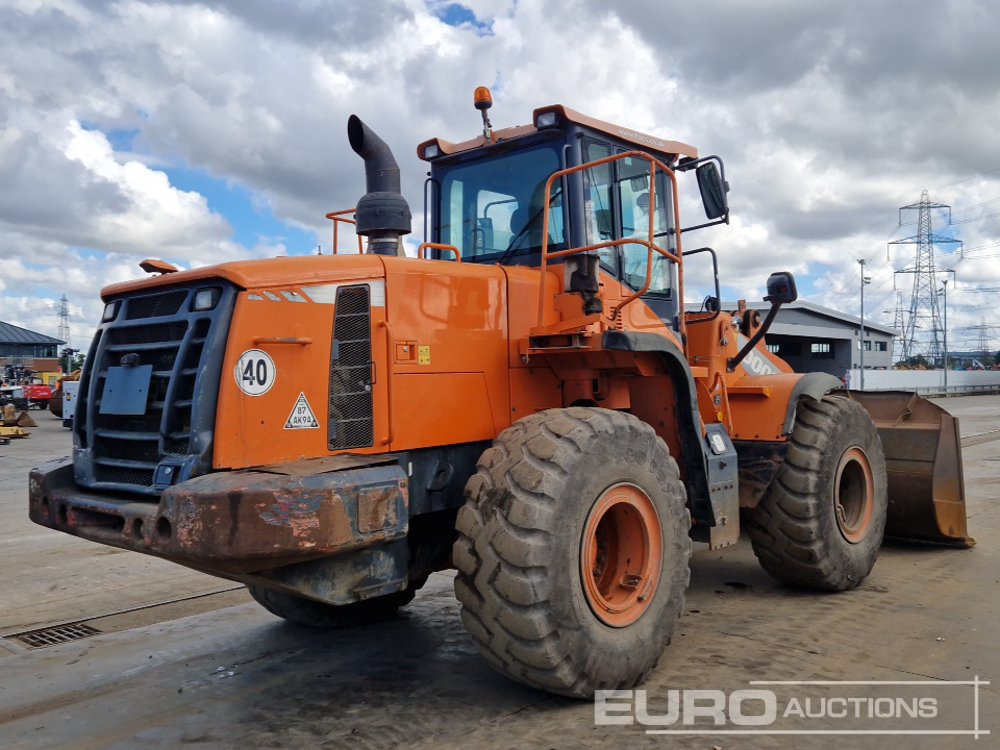 2015 Doosan DL300-3 - Chargeuse sur pneus: photos 5 2015 Doosan DL300-3 - Chargeuse sur pneus: photos 5