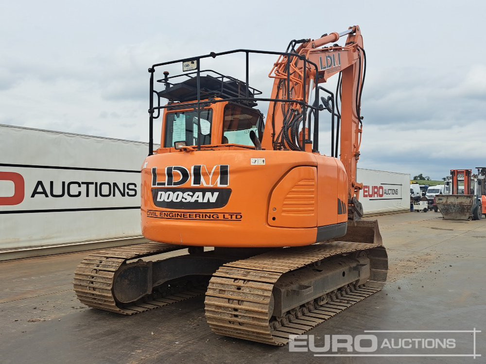 2015 Doosan DX140LCR-3 - Pelle sur chenille: photos 5 2015 Doosan DX140LCR-3 - Pelle sur chenille: photos 5