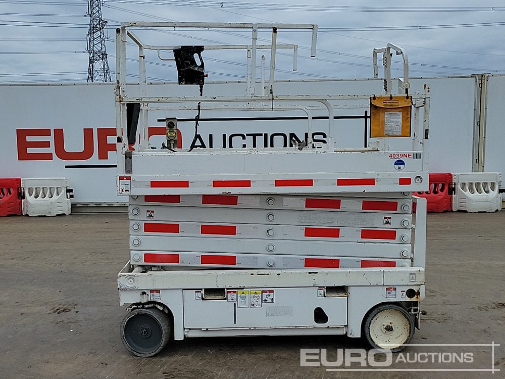 2015 Haulotte Compact 14 - Nacelle: photos 2 2015 Haulotte Compact 14 - Nacelle: photos 2