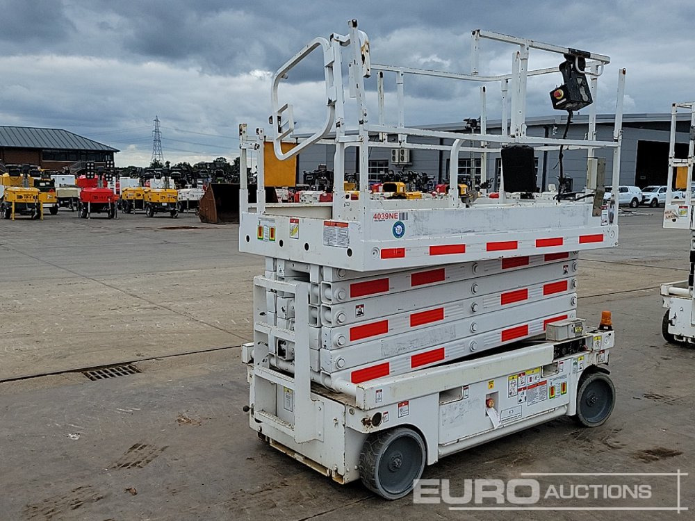 2015 Haulotte Compact 14 - Nacelle: photos 5 2015 Haulotte Compact 14 - Nacelle: photos 5