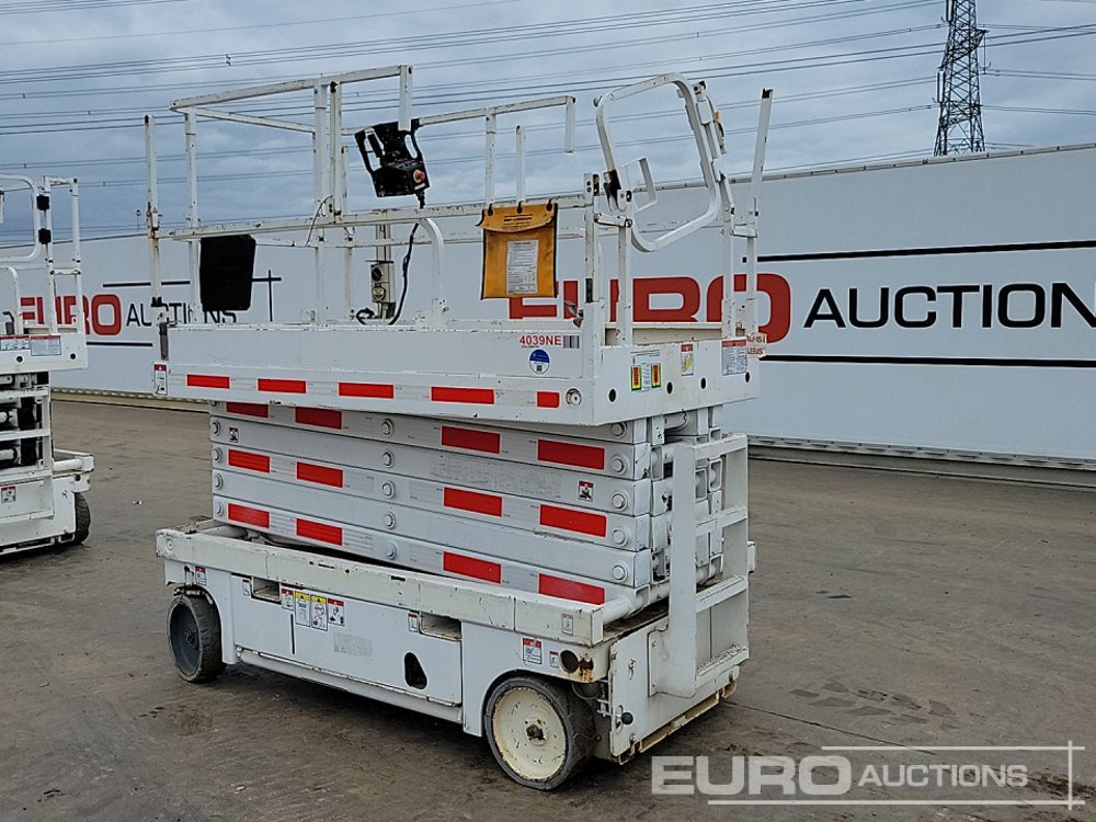2015 Haulotte Compact 14 - Nacelle: photos 3 2015 Haulotte Compact 14 - Nacelle: photos 3