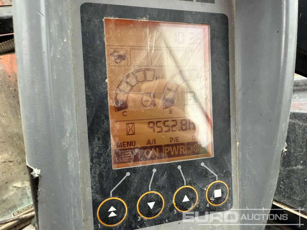 2015 Hitachi ZX48U-5A - Mini pelle: photos 4 2015 Hitachi ZX48U-5A - Mini pelle: photos 4