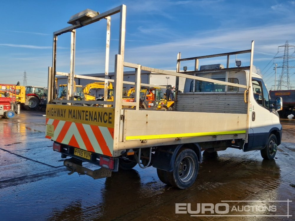 2015 Iveco Daily 35C13 - Fourgon plateau: photos 5 2015 Iveco Daily 35C13 - Fourgon plateau: photos 5