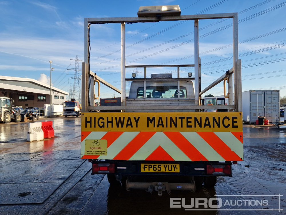 2015 Iveco Daily 35C13 - Fourgon plateau: photos 4 2015 Iveco Daily 35C13 - Fourgon plateau: photos 4