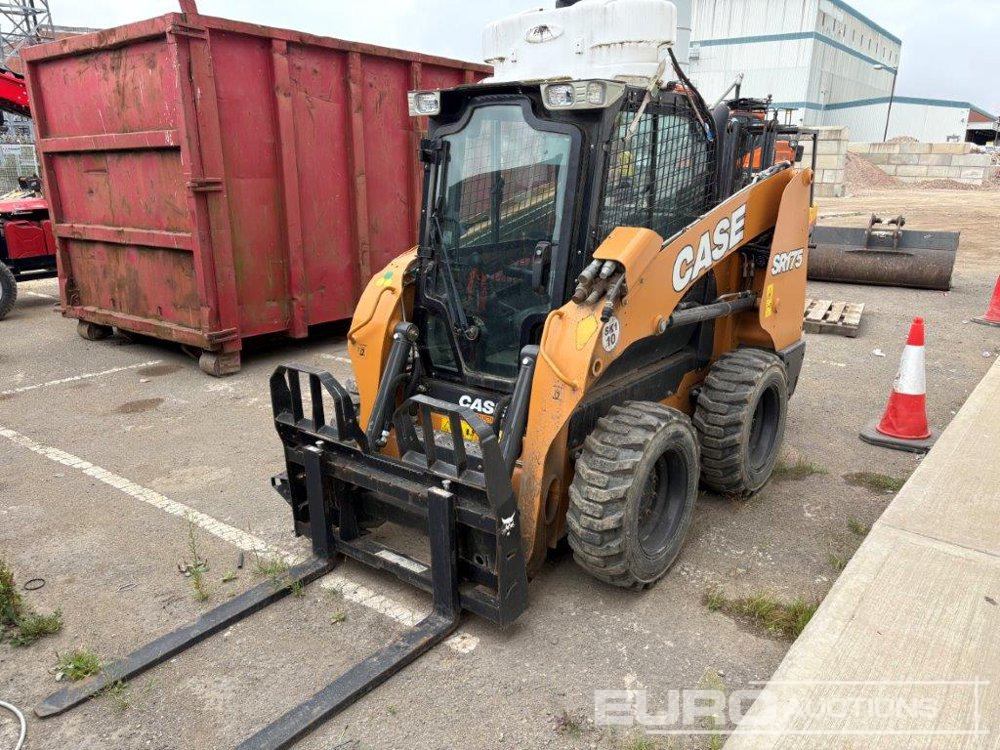 2016 Case SR175 - Mini chargeuse: photos 1 2016 Case SR175 - Mini chargeuse: photos 1
