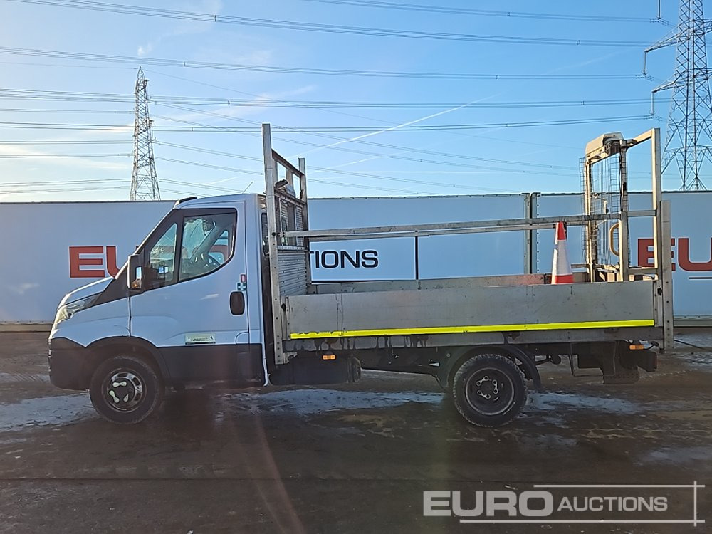 2016 Iveco Daily 35C13 - Fourgon plateau: photos 2 2016 Iveco Daily 35C13 - Fourgon plateau: photos 2