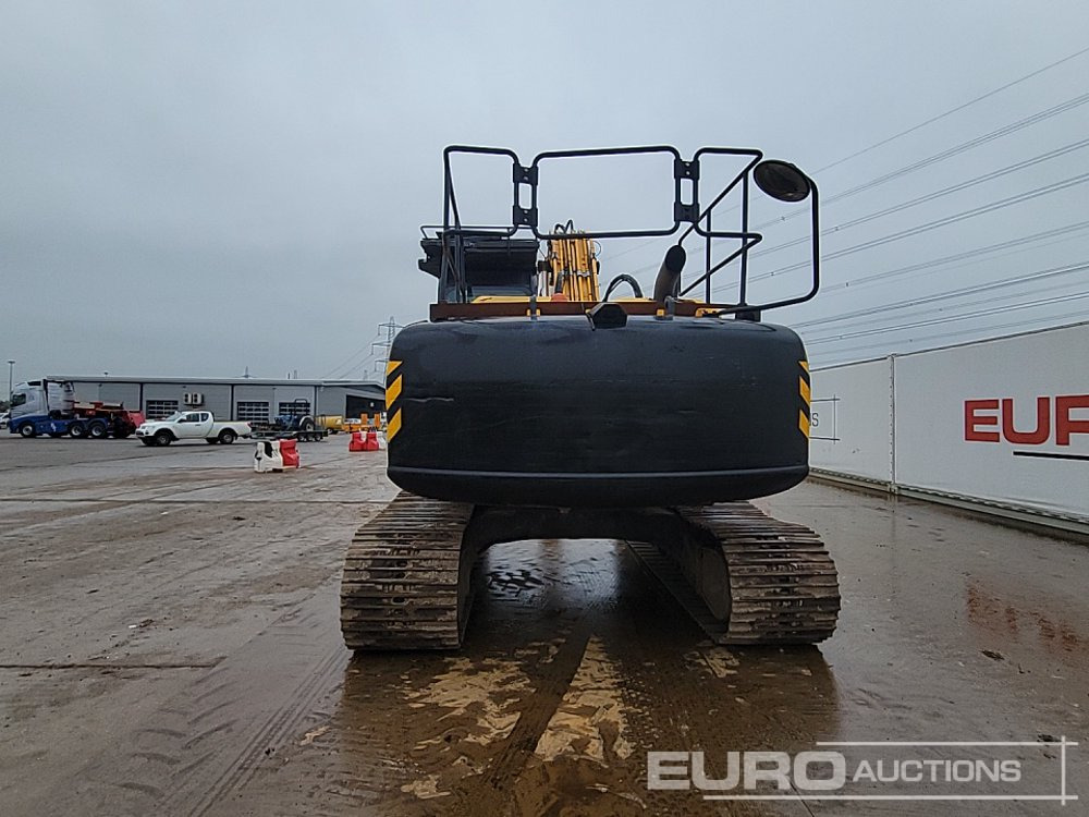 2016 JCB JS220LC - Pelle sur chenille: photos 4 2016 JCB JS220LC - Pelle sur chenille: photos 4