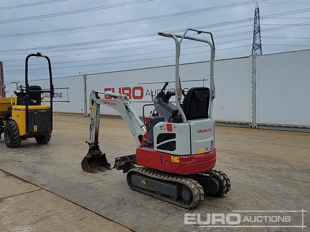 2016 Takeuchi TB210R - Mini pelle: photos 3 2016 Takeuchi TB210R - Mini pelle: photos 3