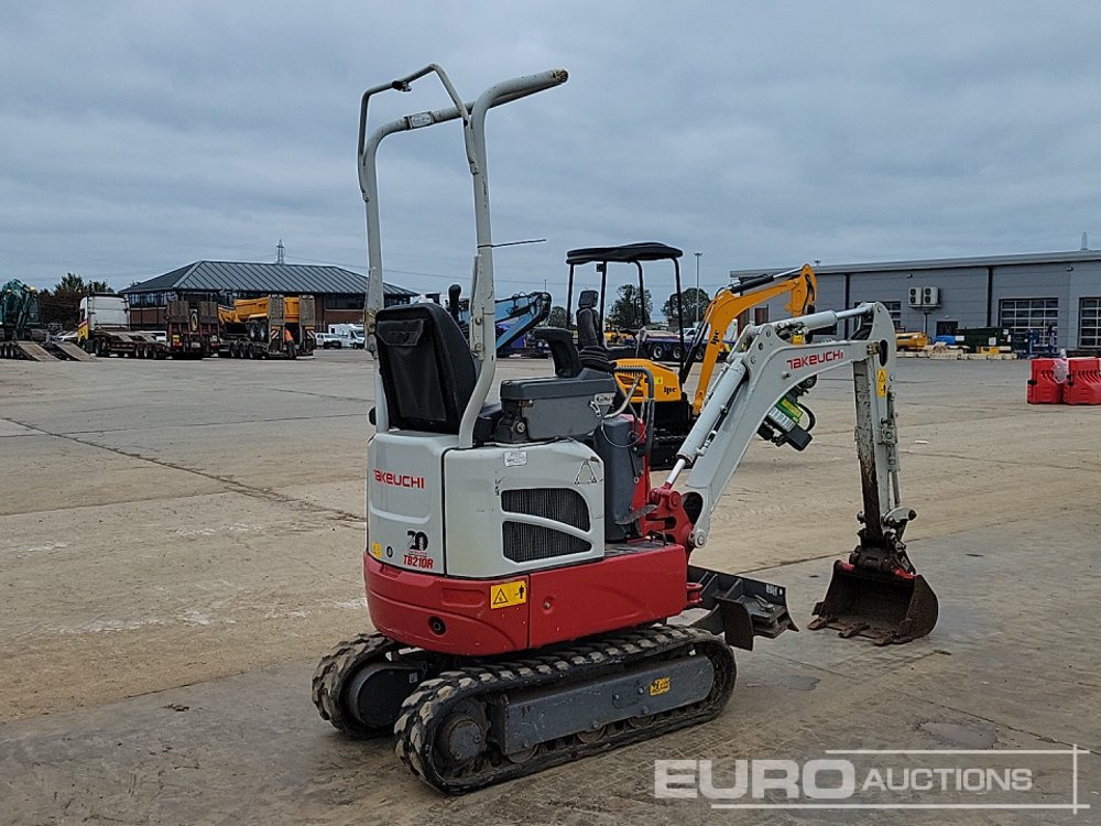 2016 Takeuchi TB210R - Mini pelle: photos 5 2016 Takeuchi TB210R - Mini pelle: photos 5