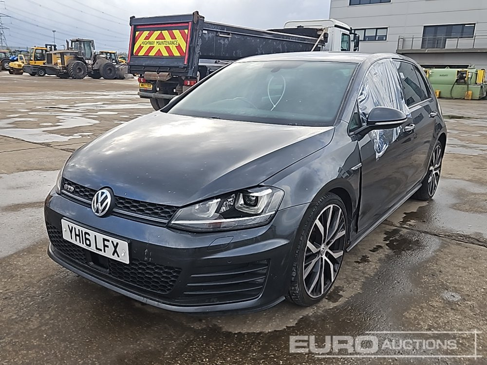2016 Volkswagen Golf - Voiture: photos 1 2016 Volkswagen Golf - Voiture: photos 1