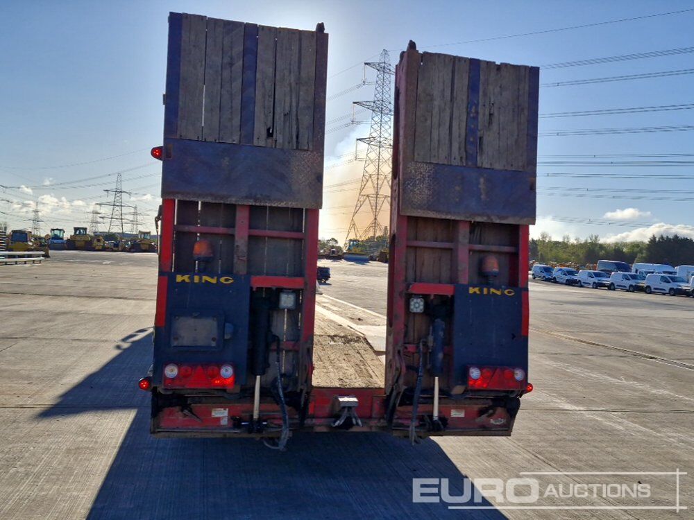2017 King trailers Tri Axle Step Frame Low Loader Trailer, Hydraulic Flip Toe Ramps, Neck Ramps, Outriggers - Remorque porte-engin surbaissée: photos 4 2017 King trailers Tri Axle Step Frame Low Loader Trailer, Hydraulic Flip Toe Ramps, Neck Ramps, Outriggers - Remorque porte-engin surbaissée: photos 4