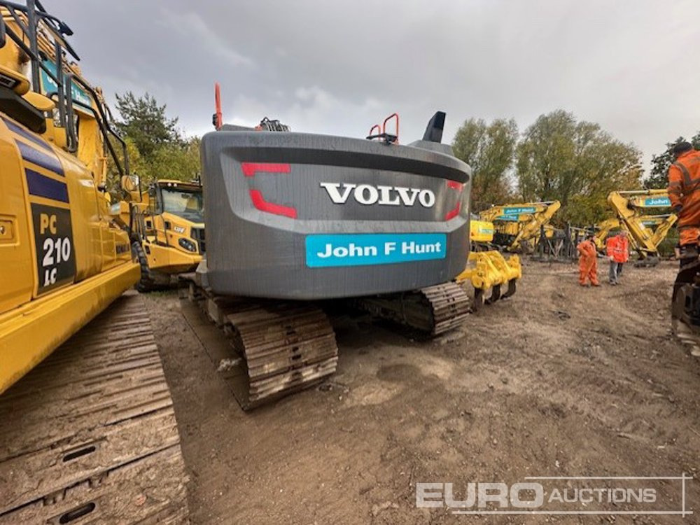 2017 Volvo EC300EL - Pelle sur chenille: photos 2 2017 Volvo EC300EL - Pelle sur chenille: photos 2