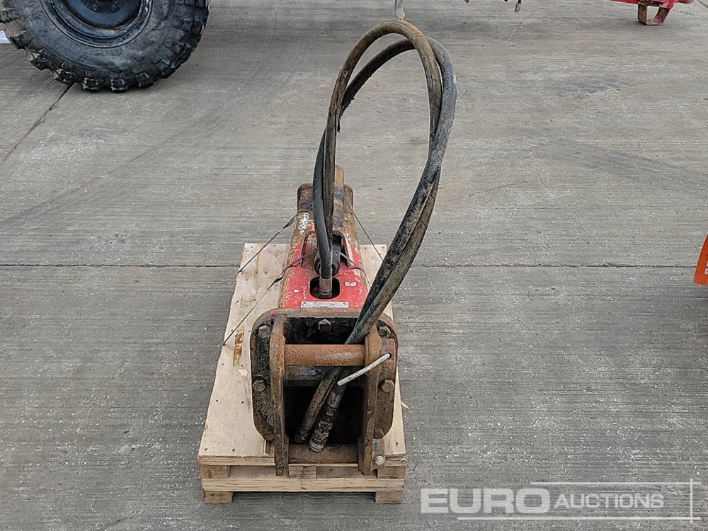 2018 Socomac Hydraulic Breaker 45mm Pin to suit 4-6 Ton Excavator - Marteau hydraulique: photos 4 2018 Socomac Hydraulic Breaker 45mm Pin to suit 4-6 Ton Excavator - Marteau hydraulique: photos 4