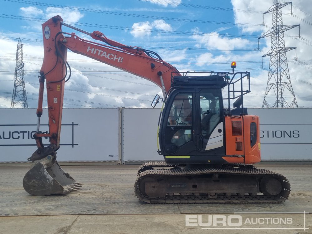 2019 Hitachi ZX135US-6 - Pelle sur chenille: photos 2 2019 Hitachi ZX135US-6 - Pelle sur chenille: photos 2