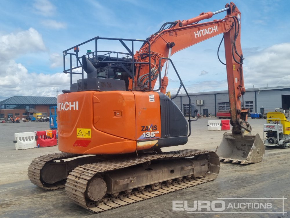 2019 Hitachi ZX135US-6 - Pelle sur chenille: photos 5 2019 Hitachi ZX135US-6 - Pelle sur chenille: photos 5