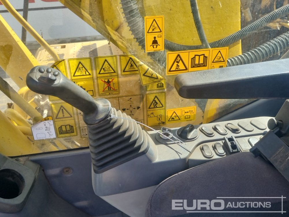 Pelle sur chenille 2019 Komatsu PC210LC-11: photos 37