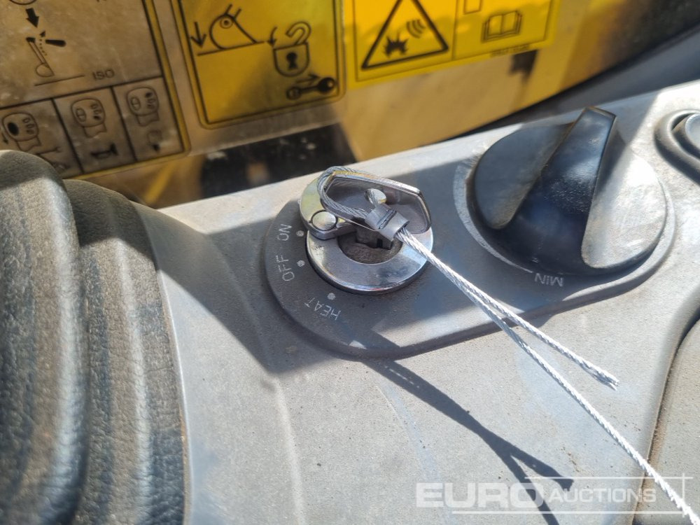 Pelle sur chenille 2019 Komatsu PC210LC-11: photos 38
