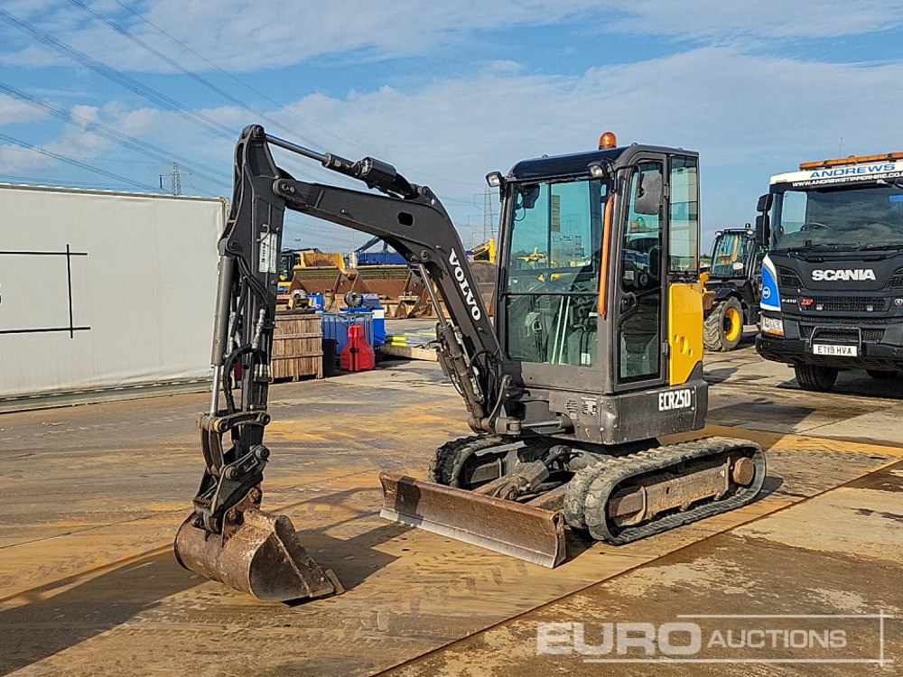 2019 Volvo ECR25D - Mini pelle: photos 1 2019 Volvo ECR25D - Mini pelle: photos 1