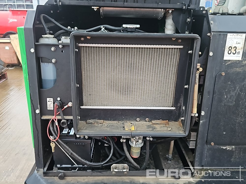 Mat d'éclairage 2020 Generac V20: photos 17 Mat d'éclairage 2020 Generac V20: photos 17