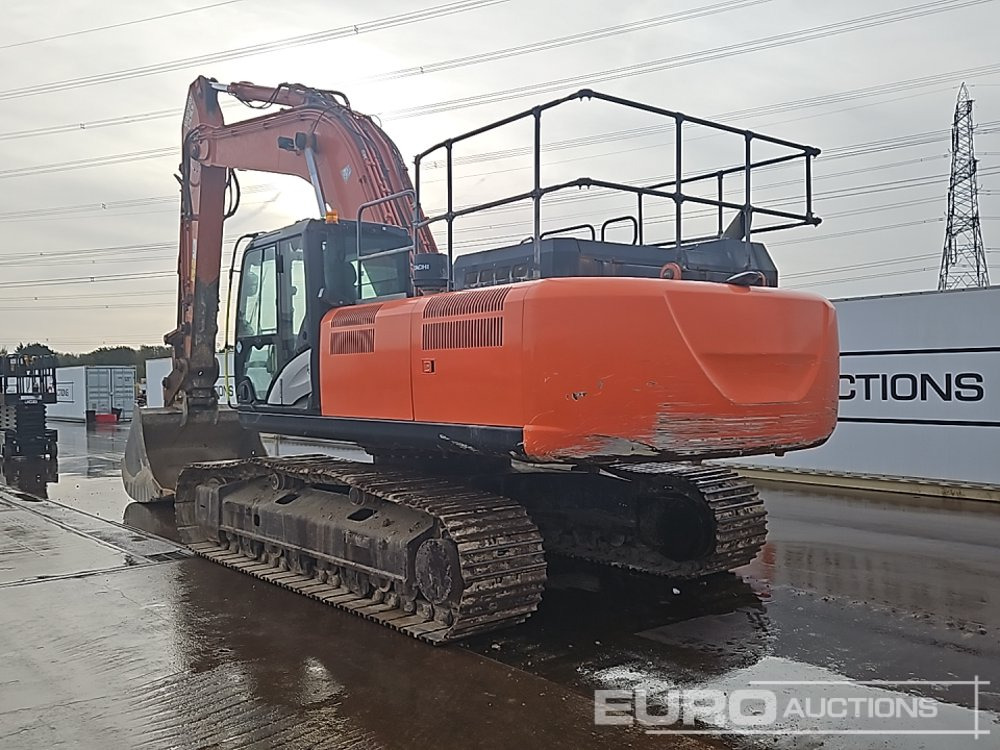 2020 Hitachi ZX350LC-6 - Pelle sur chenille: photos 3 2020 Hitachi ZX350LC-6 - Pelle sur chenille: photos 3
