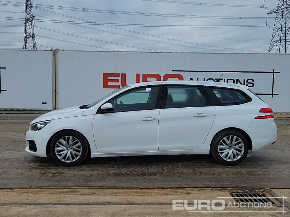 2020 Peugeot 308 - Voiture: photos 2 2020 Peugeot 308 - Voiture: photos 2