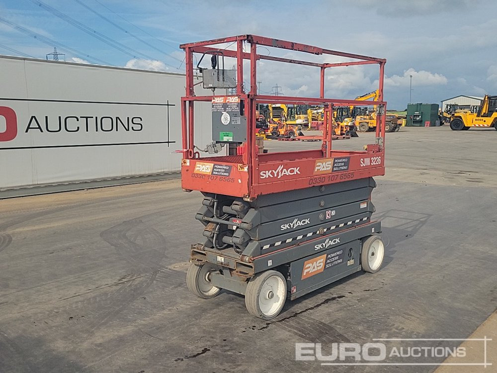 2020 SkyJack SJ3226 - Nacelle: photos 2 2020 SkyJack SJ3226 - Nacelle: photos 2