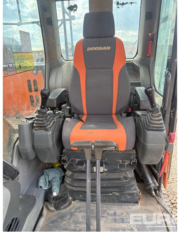 2021 Doosan DX140LCR - Pelle sur chenille: photos 5 2021 Doosan DX140LCR - Pelle sur chenille: photos 5