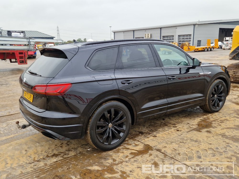 2021 Volkswagen Touareg - SUV: photos 5 2021 Volkswagen Touareg - SUV: photos 5