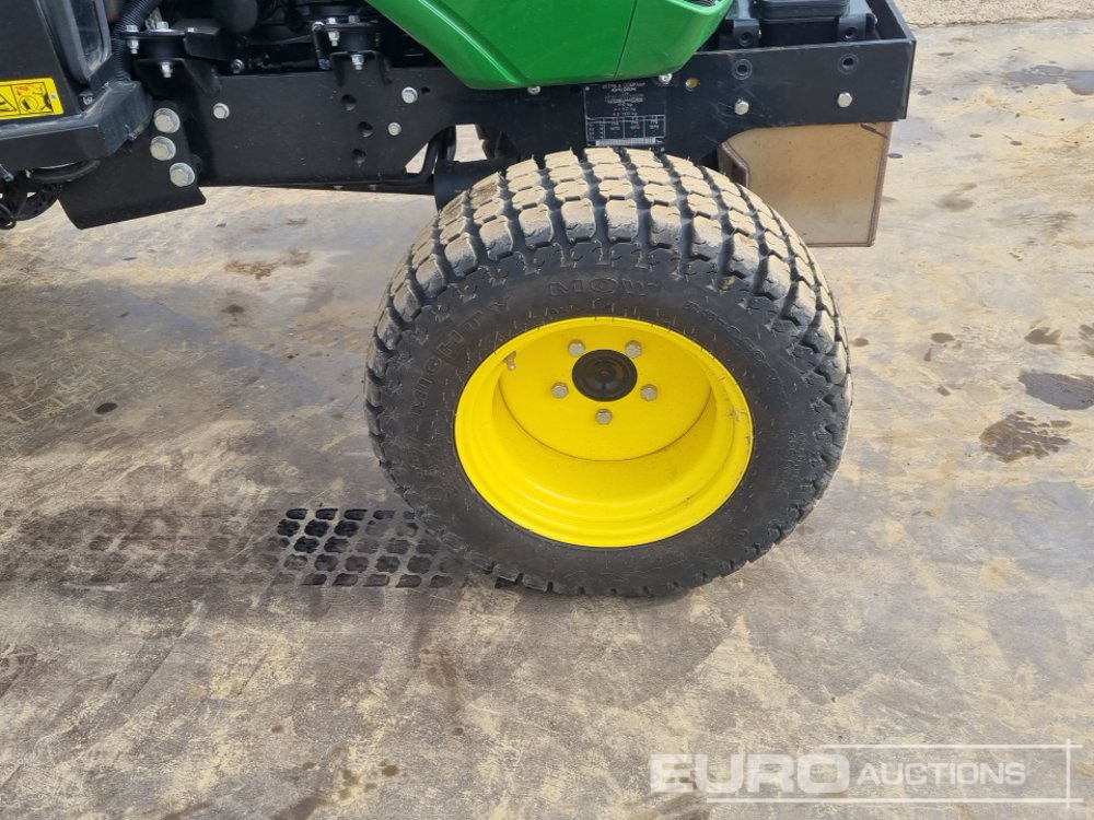 Micro tracteur 2024 John Deere 2026R: photos 12