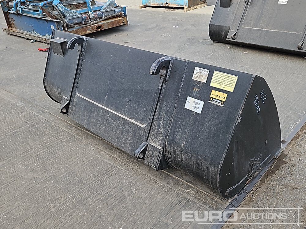 2025 Rhinox 90" Loading Bucket to suit Telehandler - Godet: photos 5 2025 Rhinox 90" Loading Bucket to suit Telehandler - Godet: photos 5