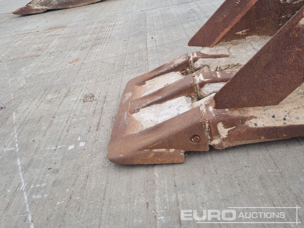 Godet 24" Digging Bucket 80mm Pin to suit 20 Ton Excavator: photos 10