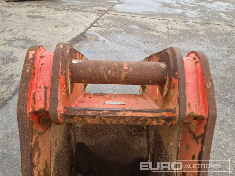 Godet 24" Scoop Bucket 80mm Pin to suit 20 Ton Excavator: photos 11