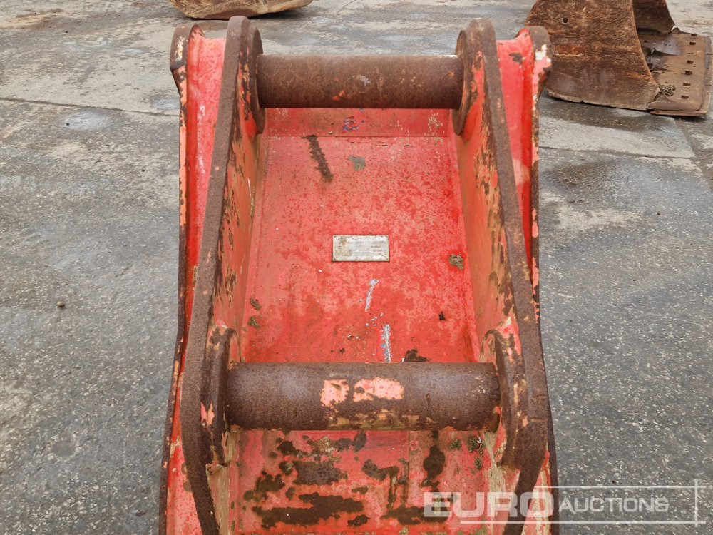 Godet 24" Scoop Bucket 80mm Pin to suit 20 Ton Excavator: photos 12