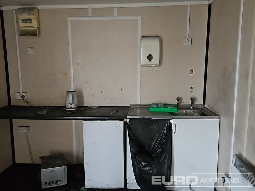 Conteneur maritime 30' x 9' Containerised Office (Cannot Be Reconsigned): photos 9