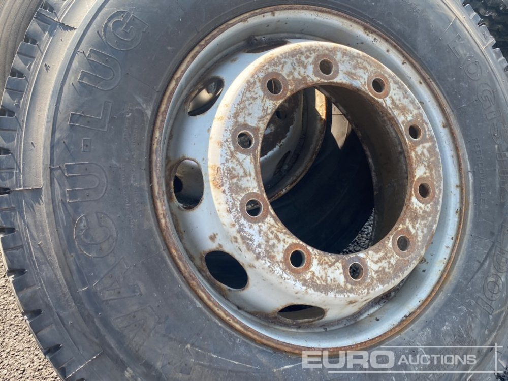 315/70R22.5 Tyre & Rim (4 of) - Pneu: photos 5 315/70R22.5 Tyre & Rim (4 of) - Pneu: photos 5