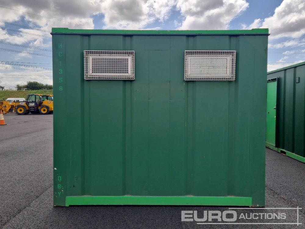 32' x 10' Drying Room (Cannot Be Reconsigned) - Conteneur maritime: photos 4 32' x 10' Drying Room (Cannot Be Reconsigned) - Conteneur maritime: photos 4