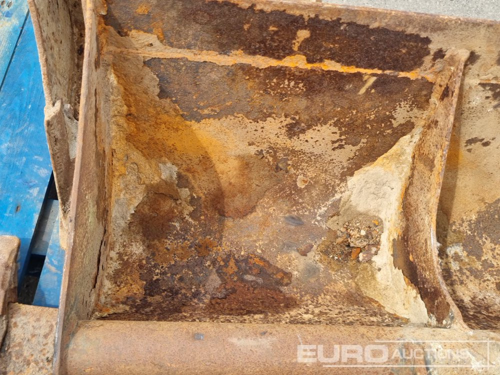 Godet 36" Ditching, 24", 18" Digging Bucket 30mm Pin to suit Mini Excavator: photos 11