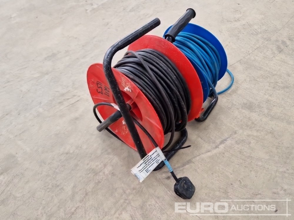 50m & 25m Extension Lead (2 of) - Matériel de chantier: photos 3 50m & 25m Extension Lead (2 of) - Matériel de chantier: photos 3