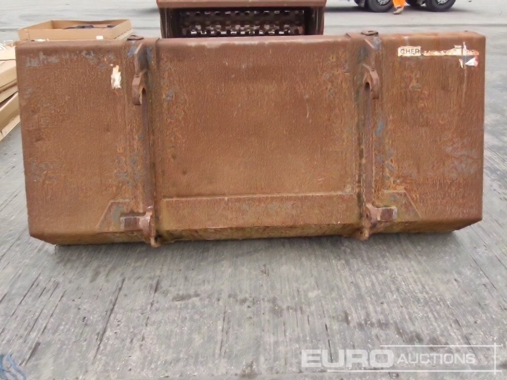 88" Loading Bucket to suit Telehandler - Godet: photos 4 88" Loading Bucket to suit Telehandler - Godet: photos 4