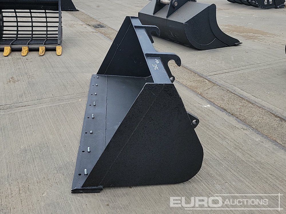 90" Loading Bucket to suit Telehandler - Godet: photos 2 90" Loading Bucket to suit Telehandler - Godet: photos 2