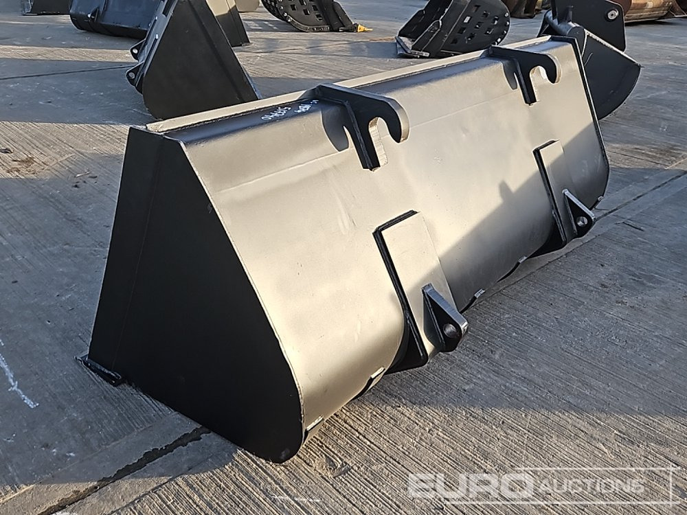 90" Loading Bucket to suit Telehandler - Godet: photos 4 90" Loading Bucket to suit Telehandler - Godet: photos 4