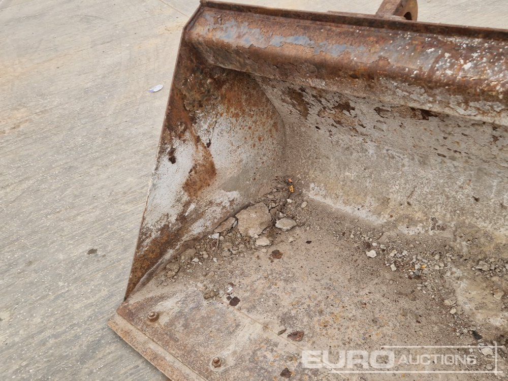 Godet 90" Loading Bucket to suit Telehandler: photos 10