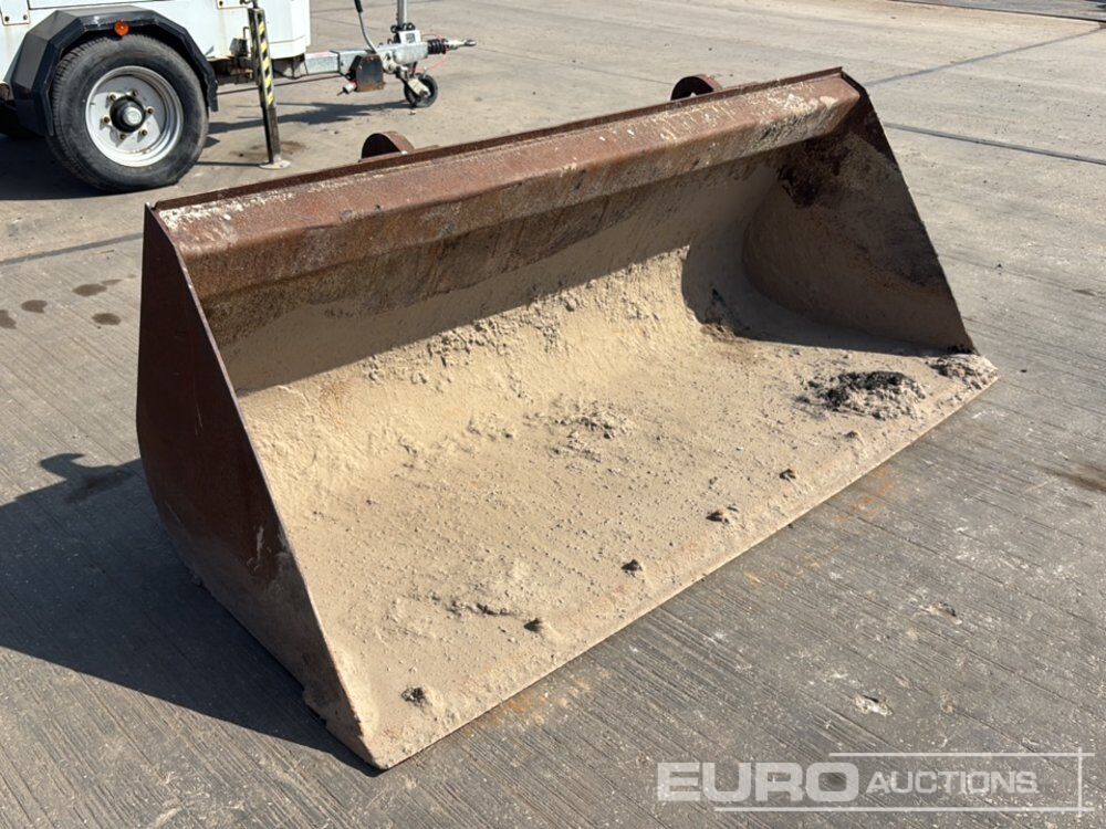 90" Loading Bucket to suit Telehandler - Godet: photos 1 90" Loading Bucket to suit Telehandler - Godet: photos 1