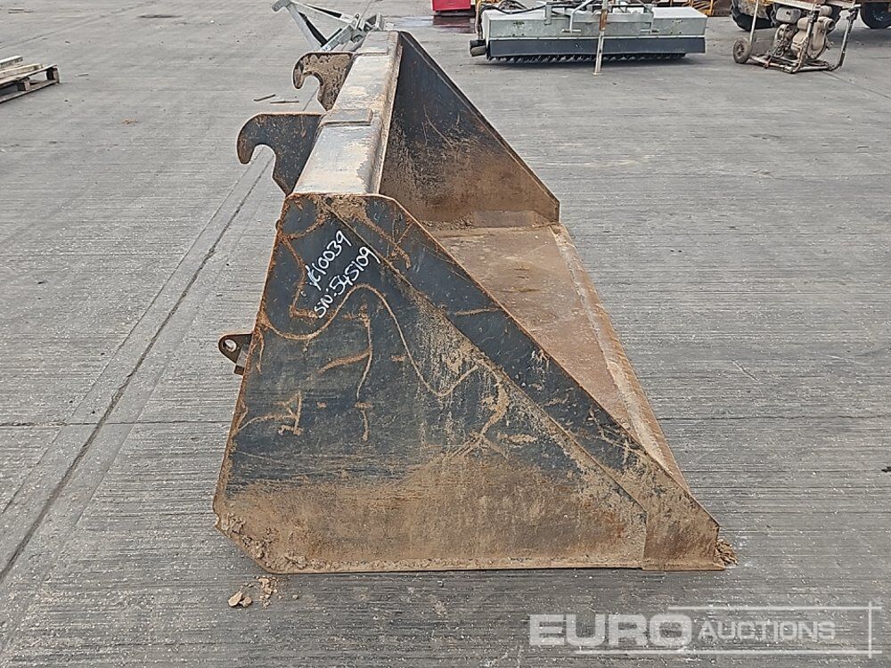 Godet 96" Loading Bucket to suit Telehandler: photos 6 Godet 96" Loading Bucket to suit Telehandler: photos 6
