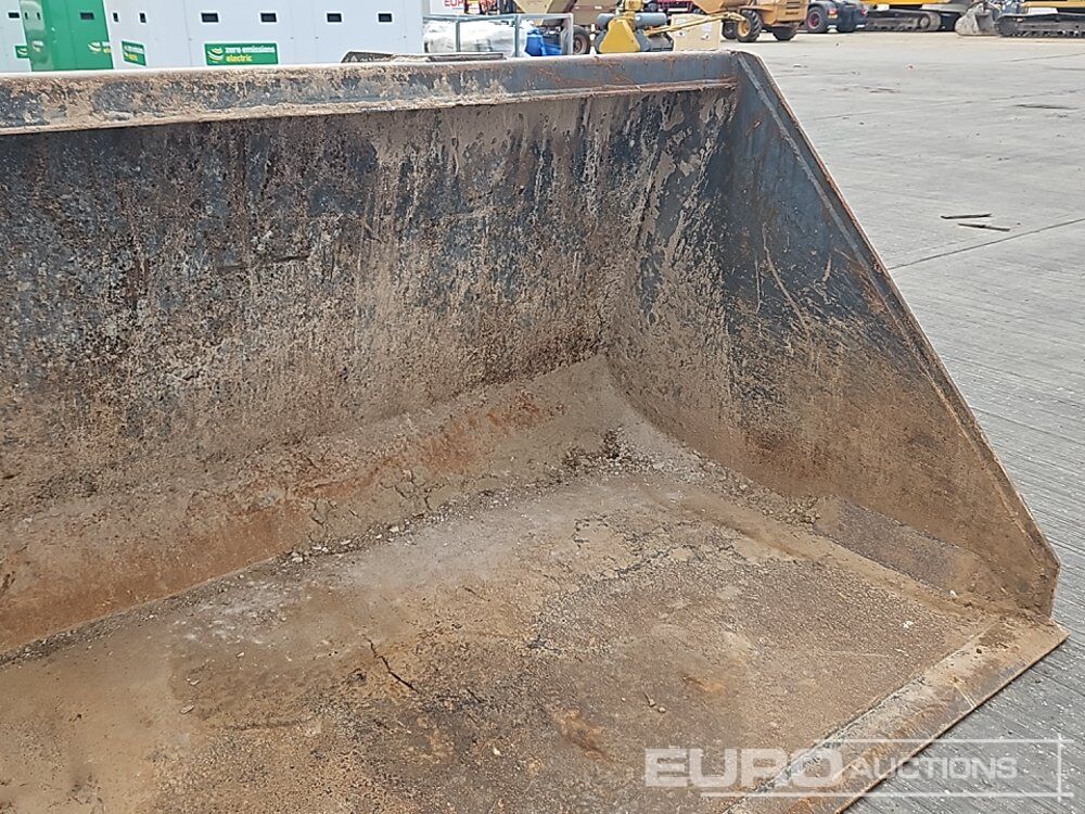 Godet 96" Loading Bucket to suit Telehandler: photos 9 Godet 96" Loading Bucket to suit Telehandler: photos 9