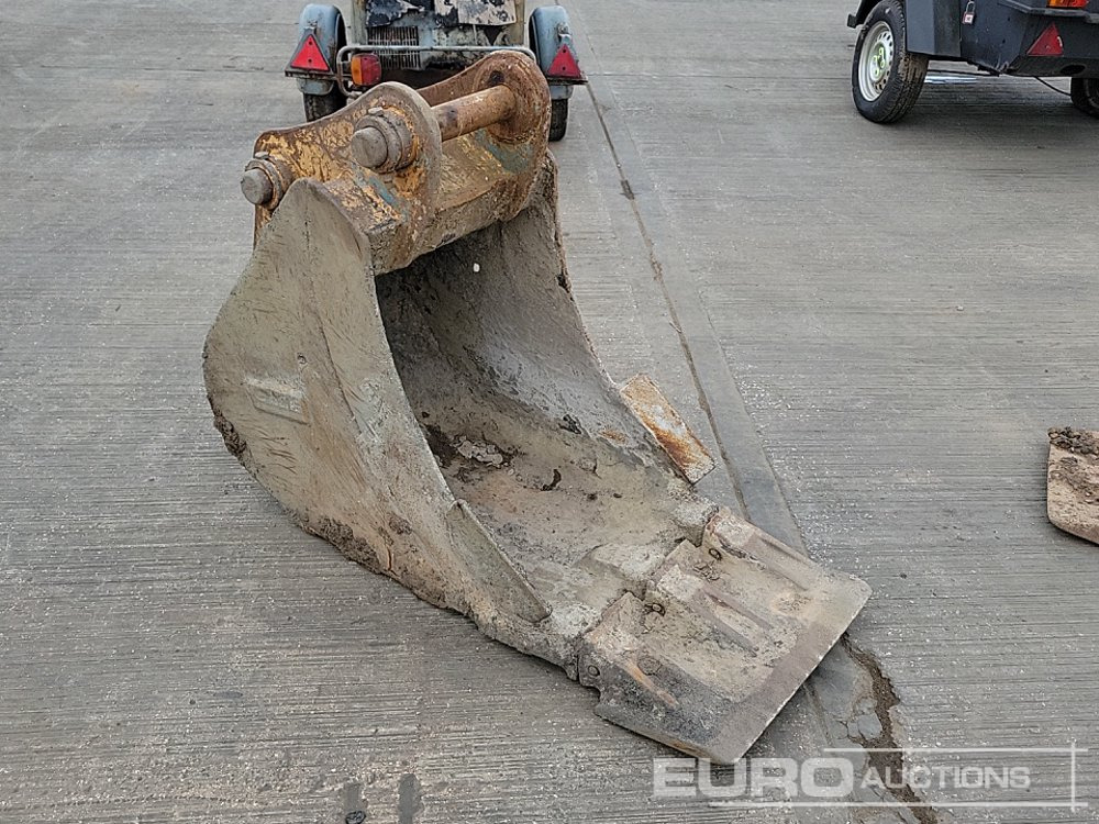 Godet Case 24" Digging Bucket 65mm Pin to suit 13 Ton Excavator: photos 7